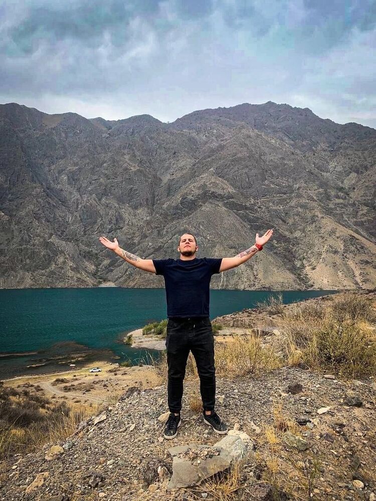  ,   Artem, 27 ,   ,   