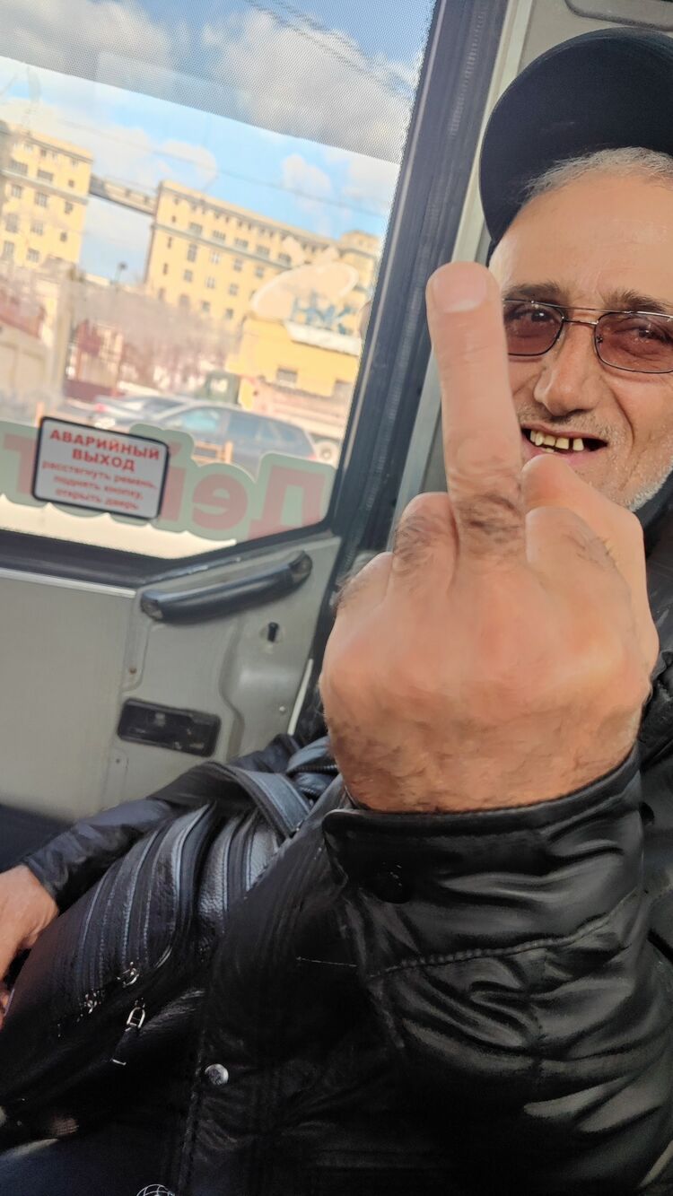  42873672  , 24 ,    