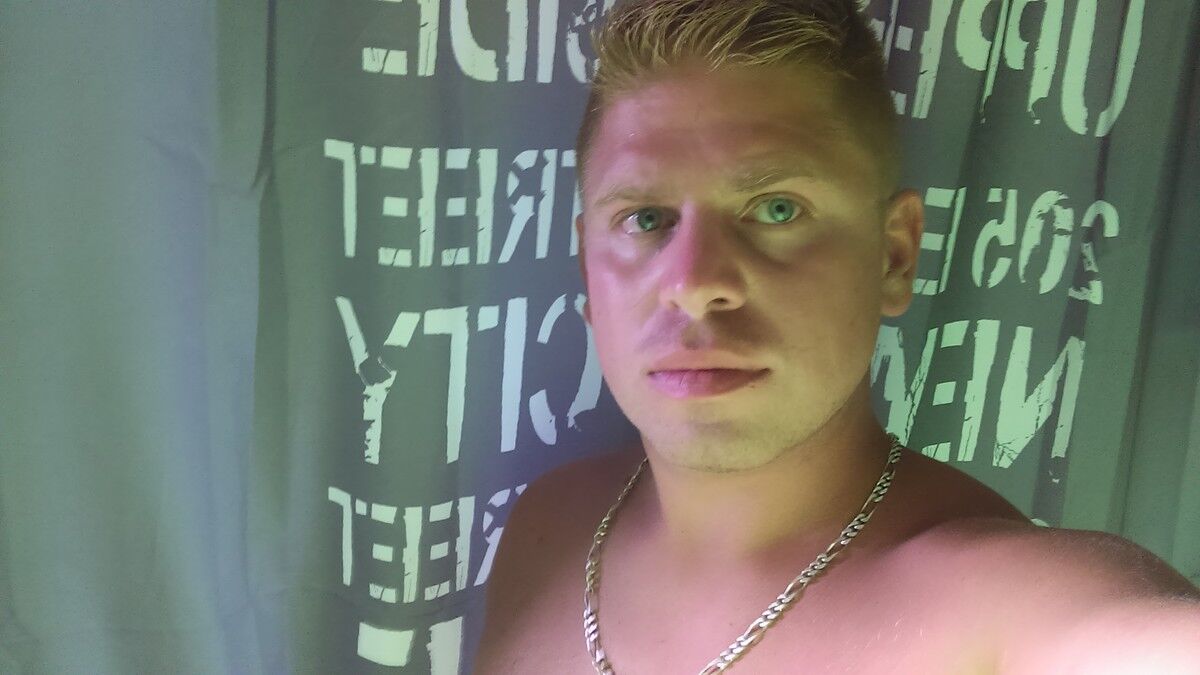  11535662  Anton, 37 ,    Saint-Nazaire