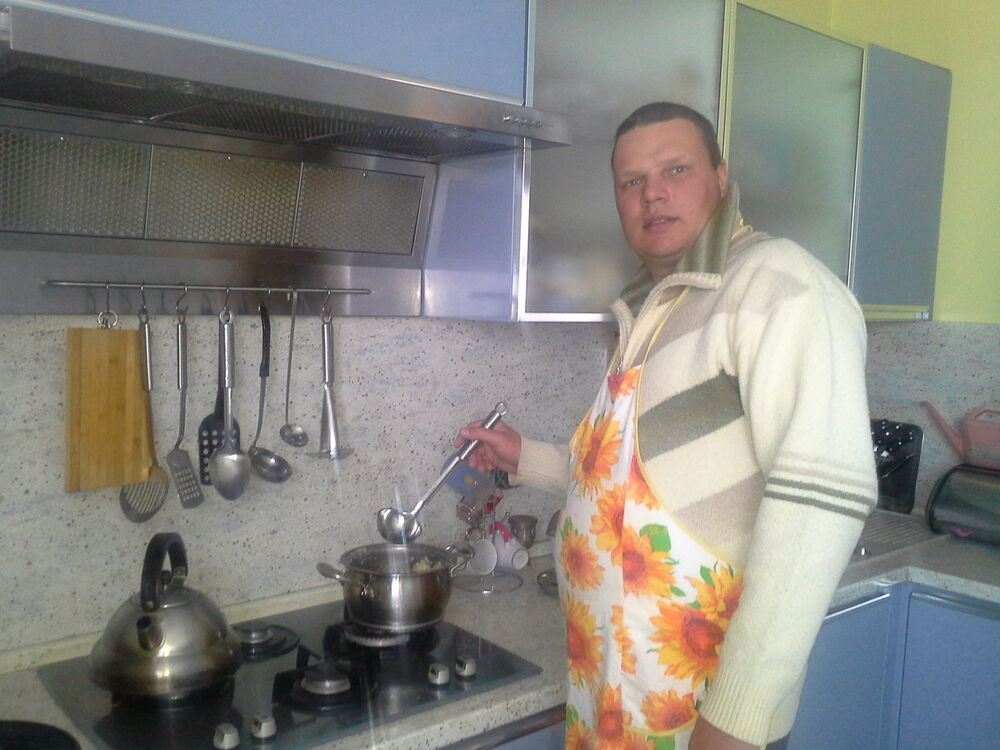  6376272  Olegek, 47 ,    