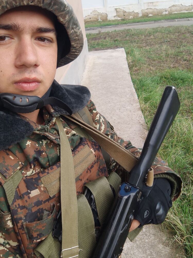 ���� 25637262 ����� Gugo, 22 ����, ���� ���������� � �������