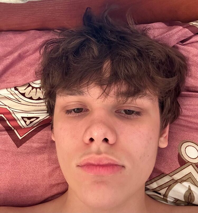  53897872  Gnnng, 18 ,    