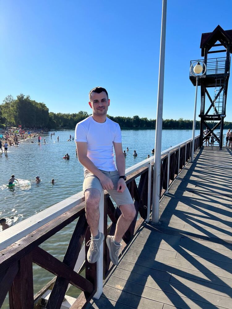 28211432  Yakudze, 28 ,    