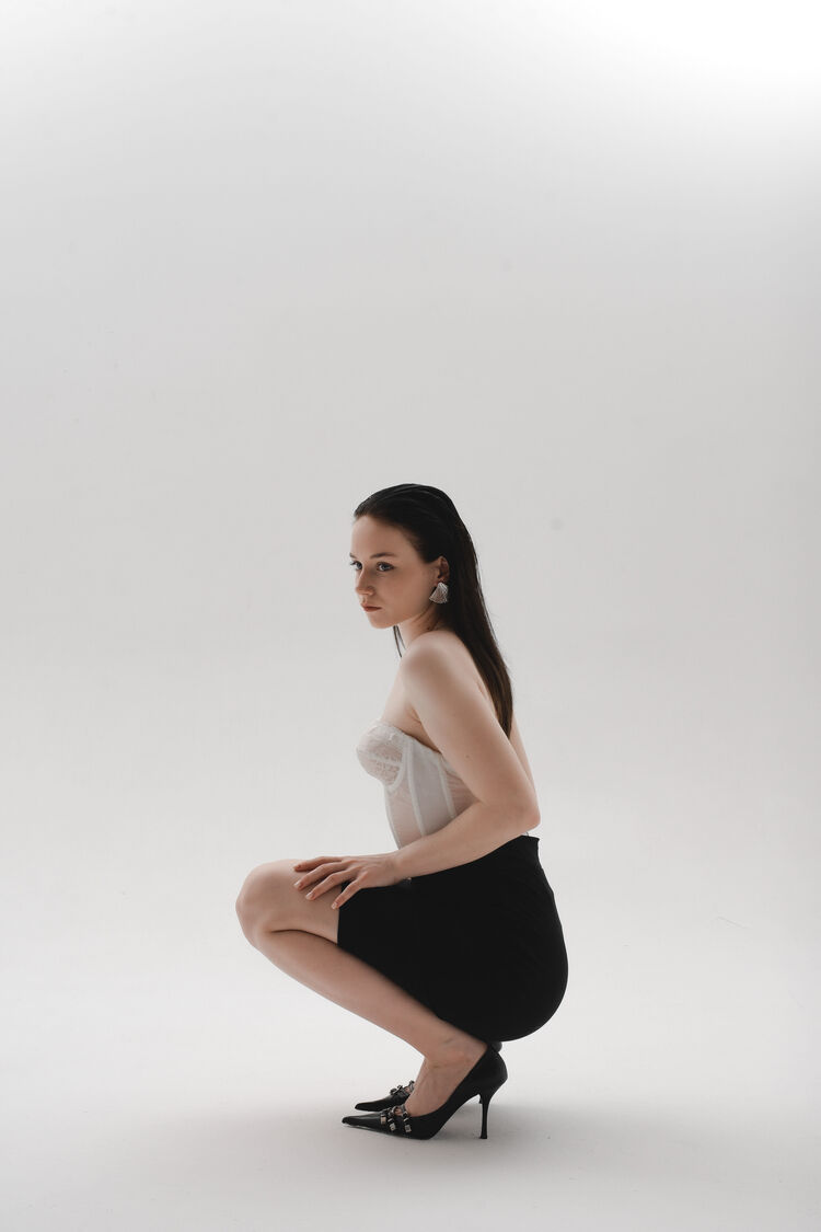  38034802  , 21 ,    -