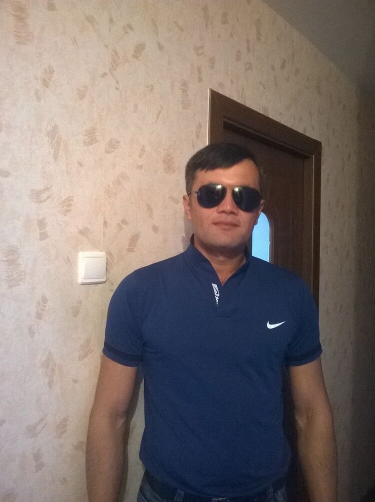  10407522  Jorik, 43 ,    