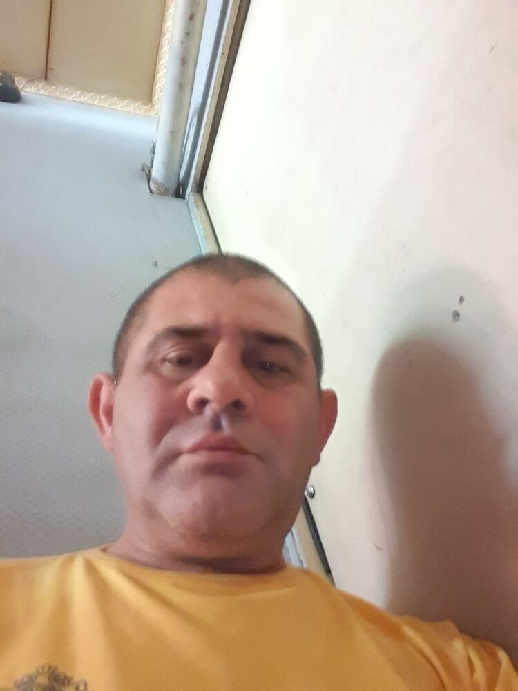  24082332  Kamo, 41 ,    