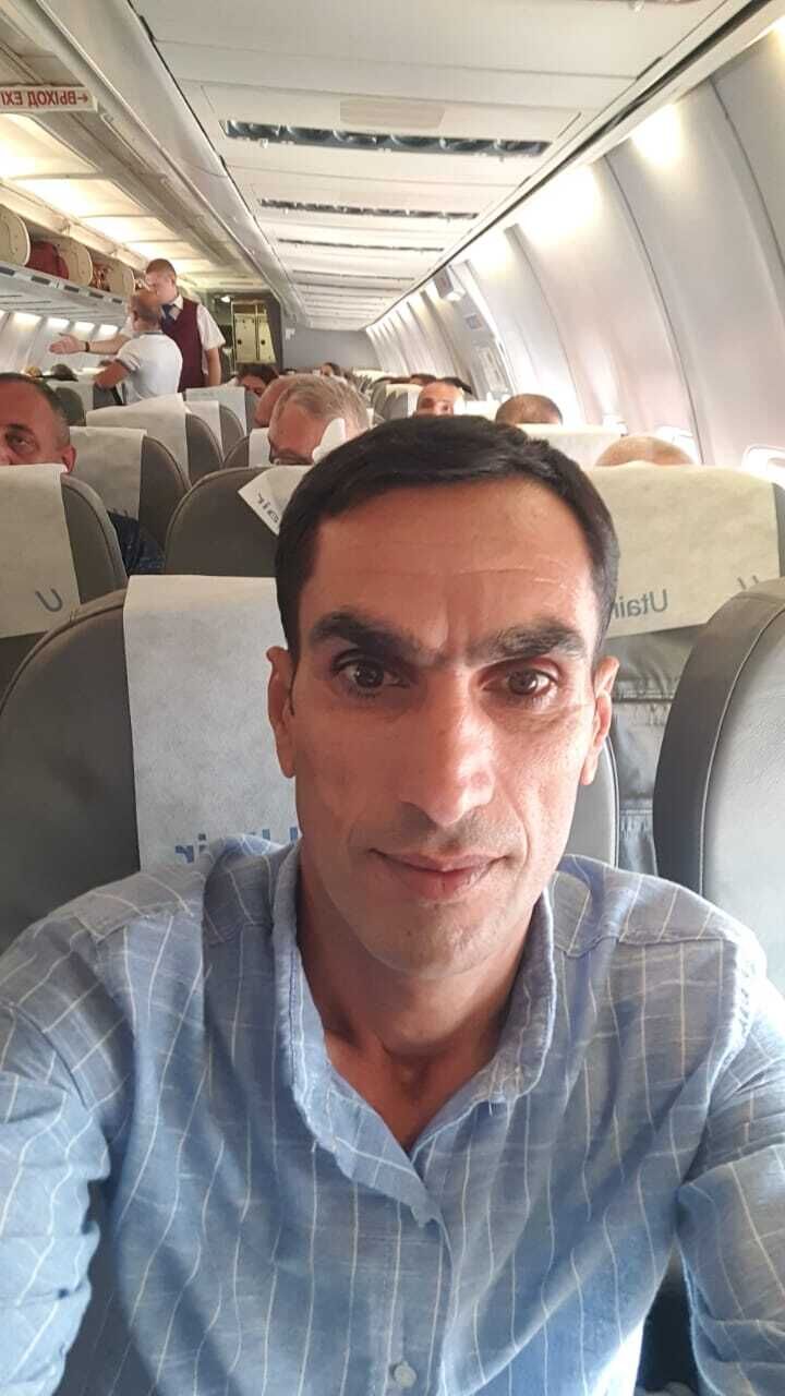  46256852  , 42 ,    
