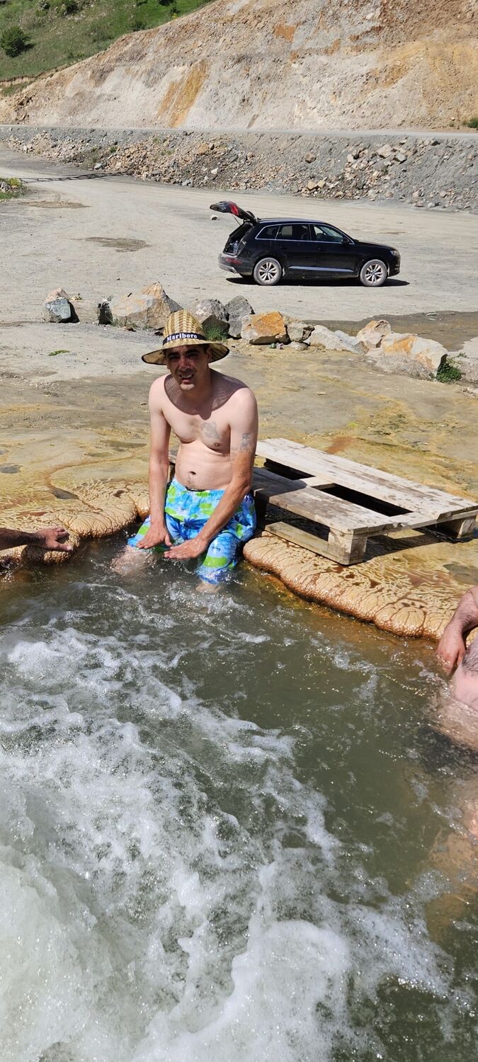 ���������� ����������, ���� ������� Parviz, 32 ����, ������������ ��� ����� � ���������, c�������� ���������, ���������