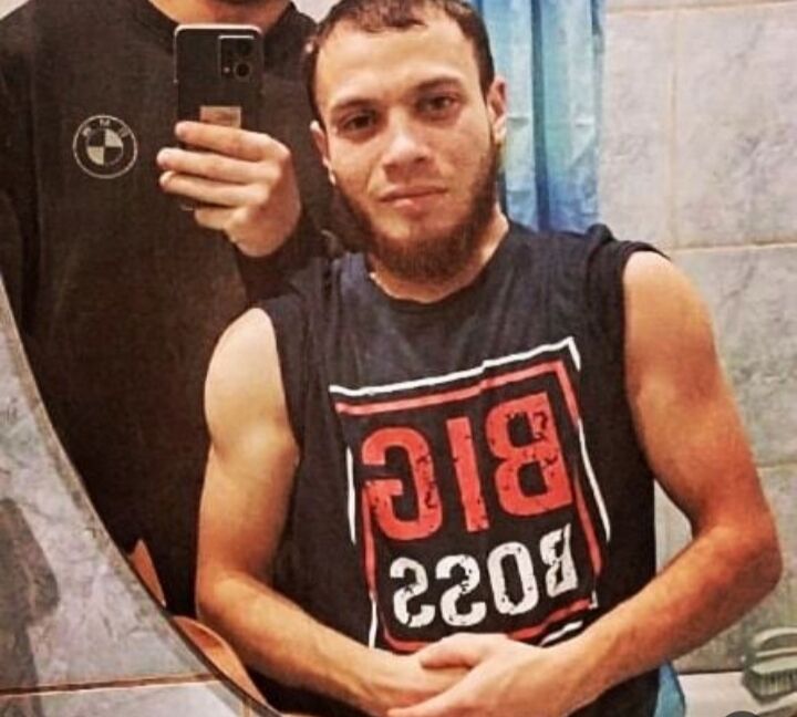  42959722  Sano, 26 ,    