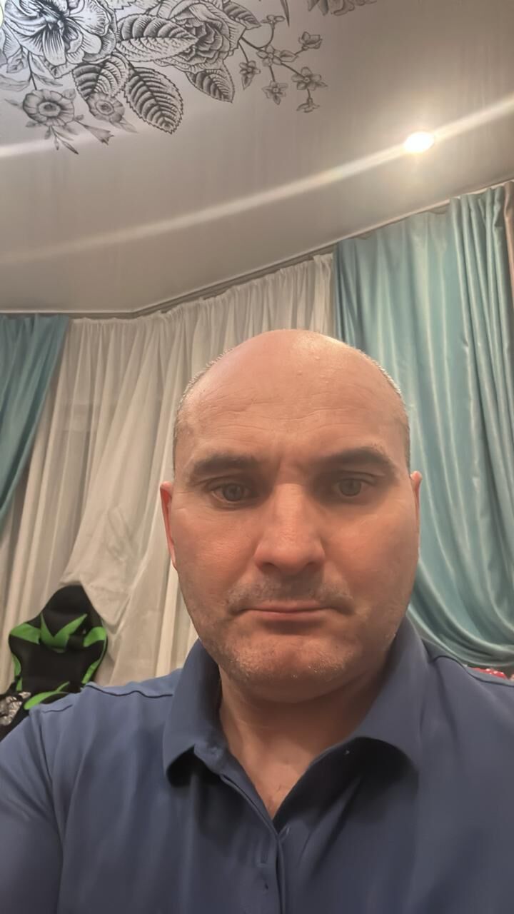  52069292  , 42 ,    