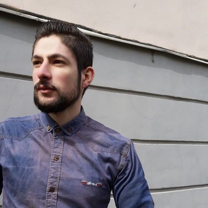  -,   Majd, 32 ,     , c , 