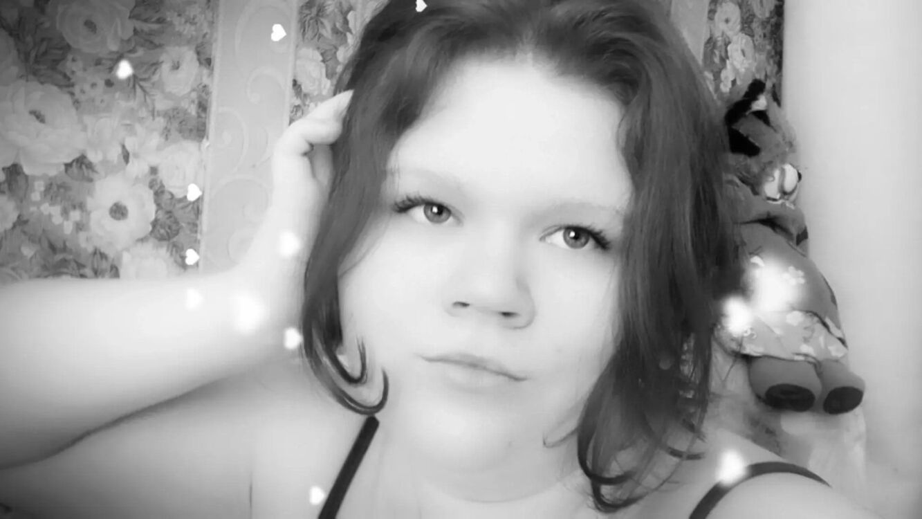  53460682  Ulyana, 20 ,    