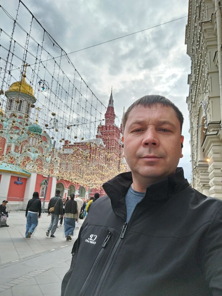  51604722  Sergey, 42 ,     