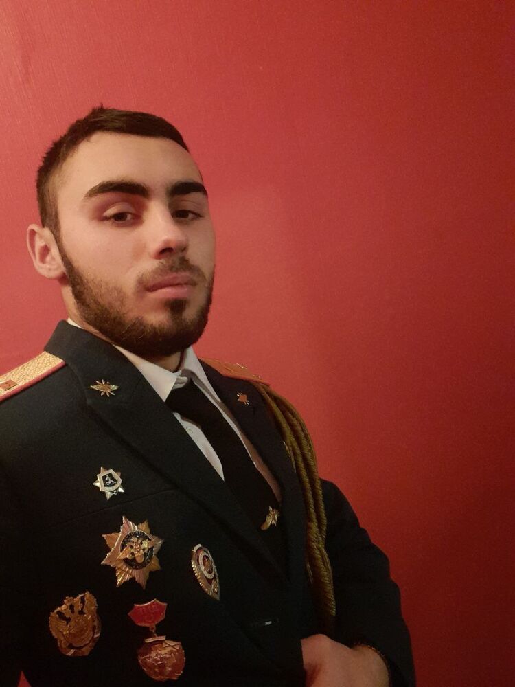  32254152  , 25 ,    