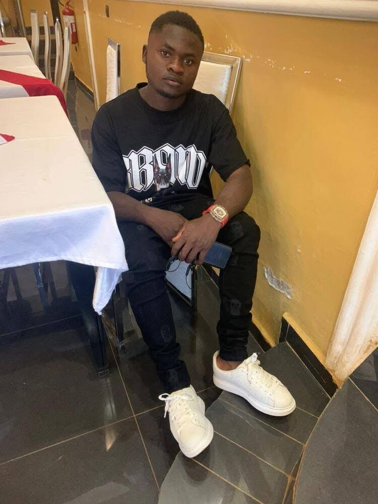  53294492  Frank wilfre, 26 ,    