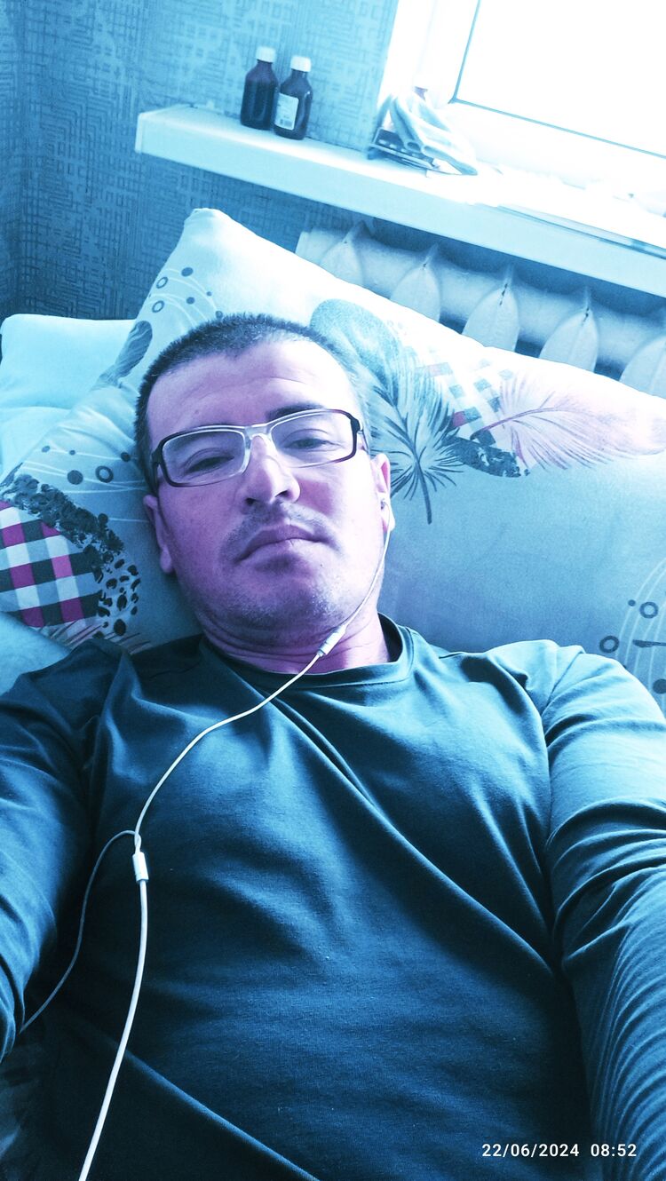  44084752  , 36 ,    