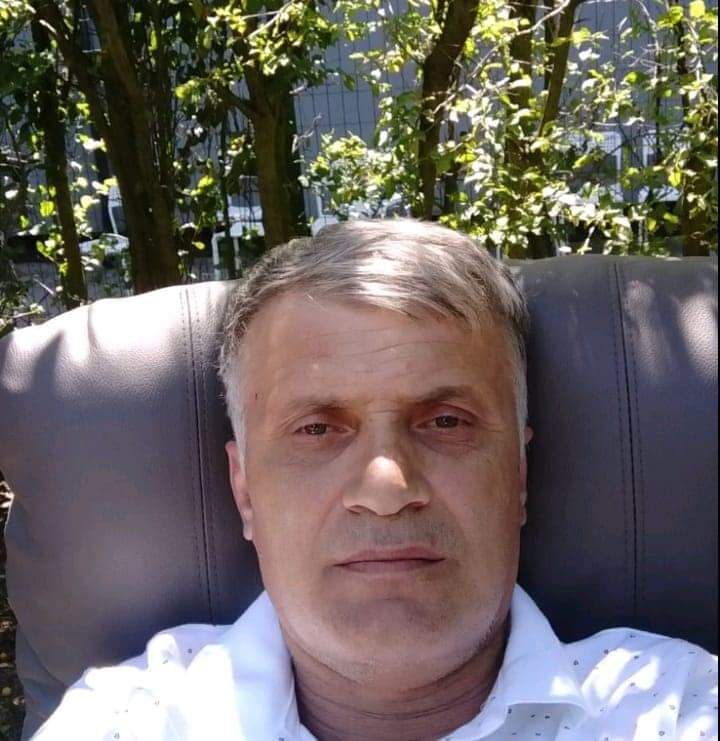  37588942  Temo, 45 ,    