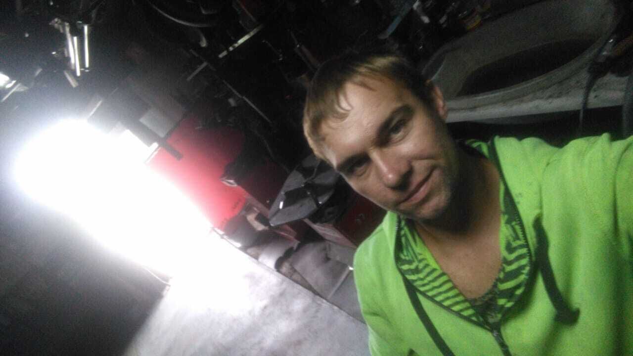  33345742  , 28 ,    