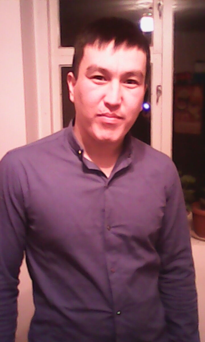  6925712  Nurlan, 36 ,    