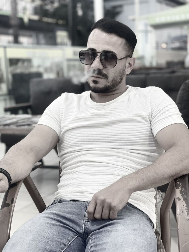  ,   Emrah, 29 ,   ,   