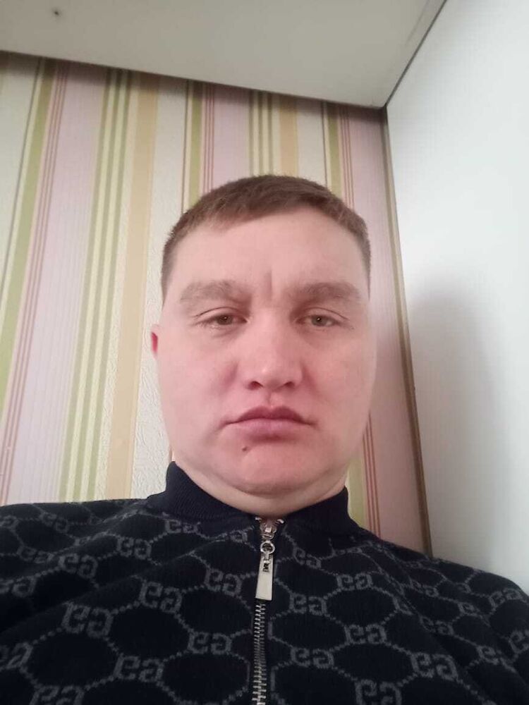  ,   Ashat , 34 ,     