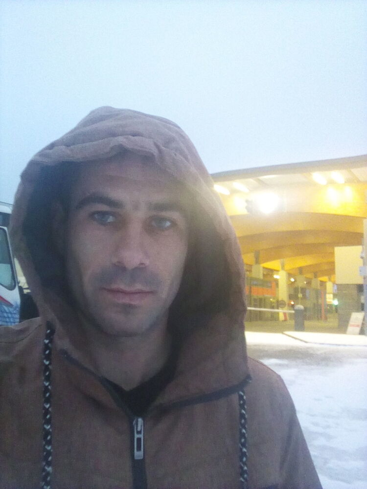 15036902  Vasel, 34 ,    