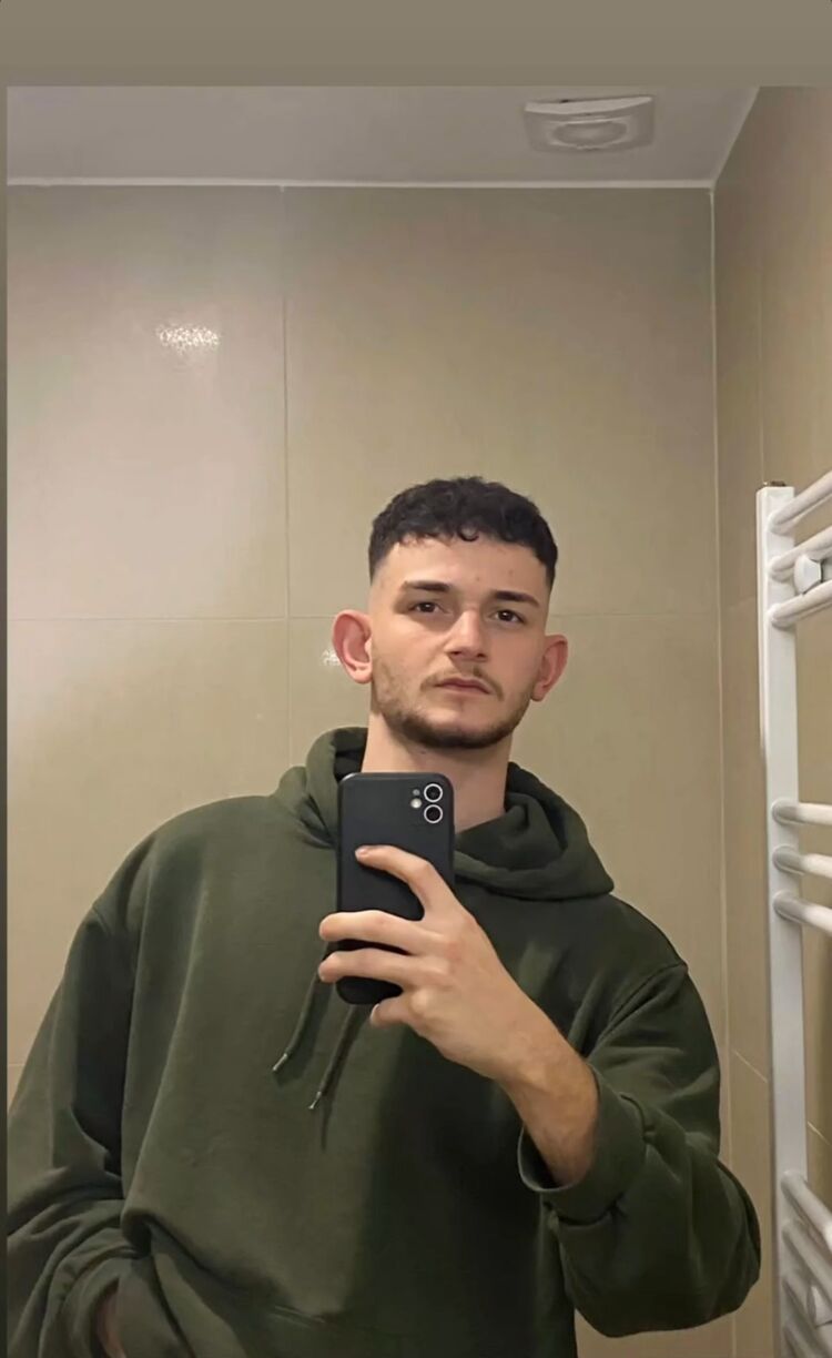  ,   Eren, 24 ,   ,   
