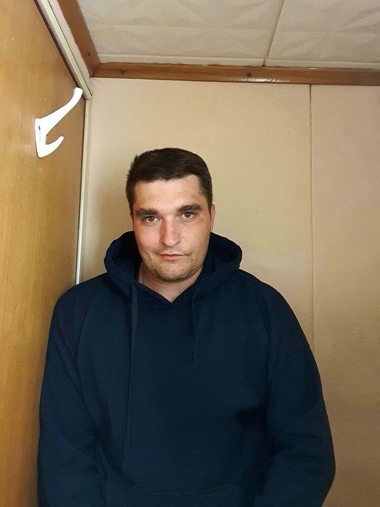  30917772  Pavel, 32 ,    -
