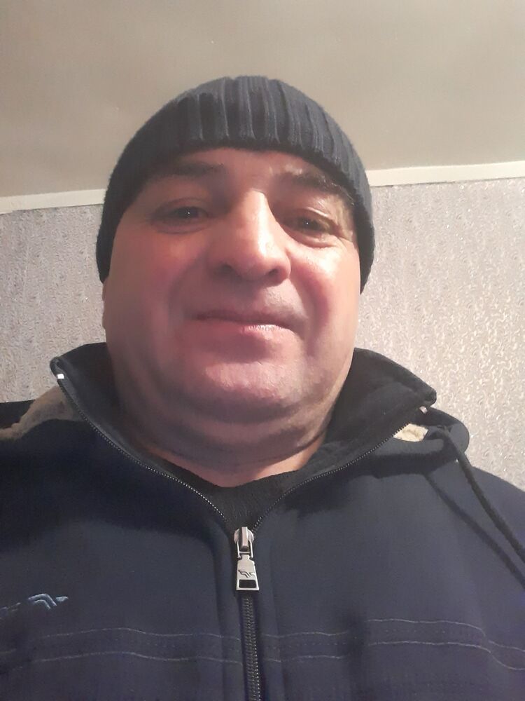  40164052  Kamran, 54 ,    