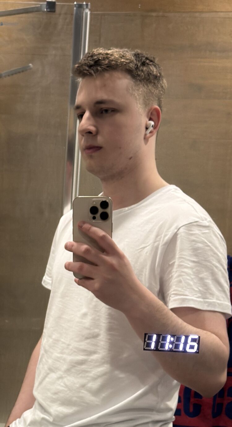 48422452  , 25 ,    