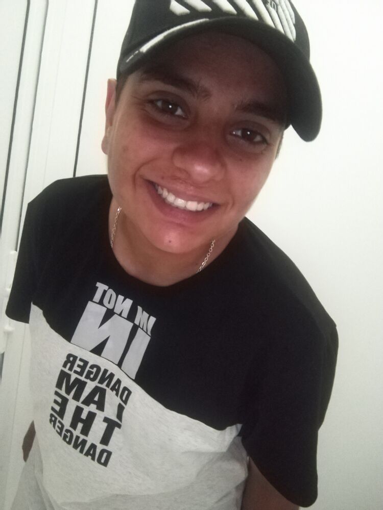  34744662  , 28 ,    