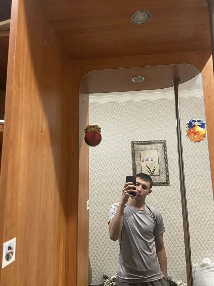  48583382  , 23 ,    