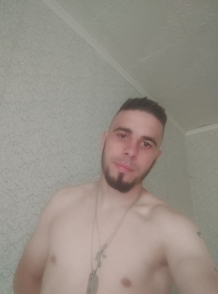  ,   Stas, 27 ,   ,   