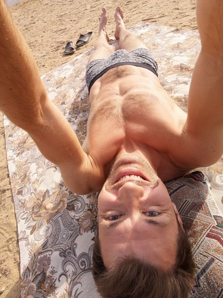  46203022  , 40 ,    -