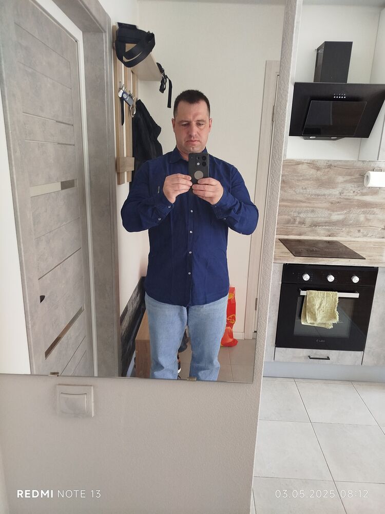  ,   Dima, 44 ,   ,   , c , 