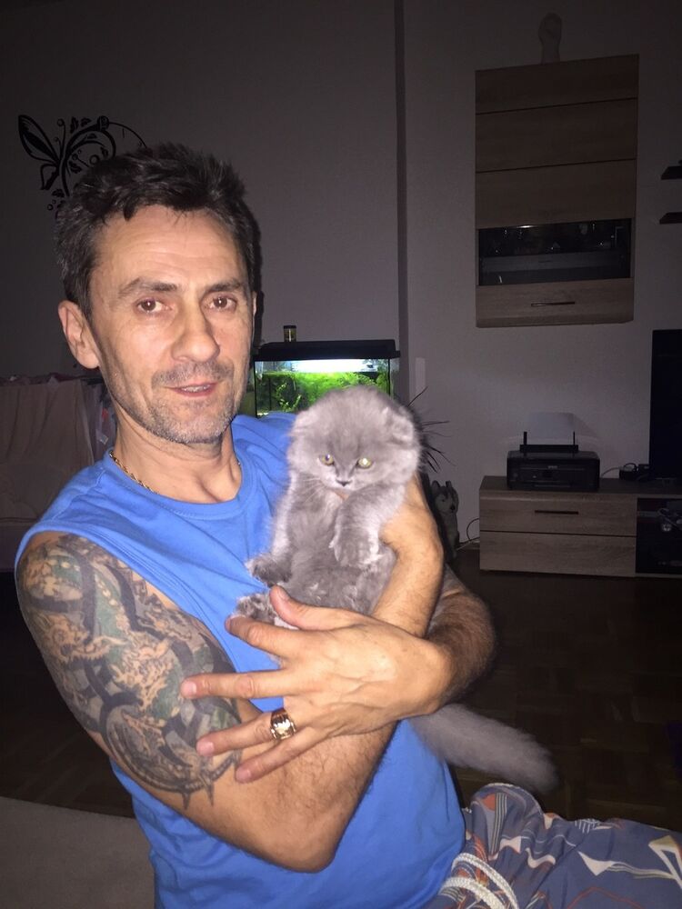  Essen,   , 55 ,   