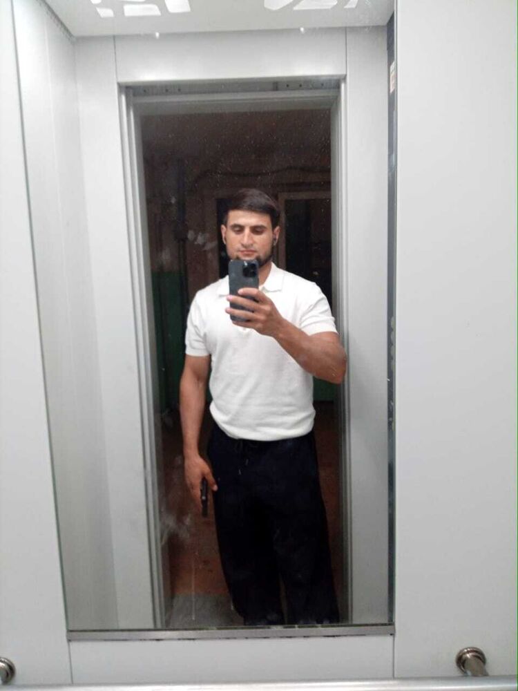  53137632  , 34 ,    --