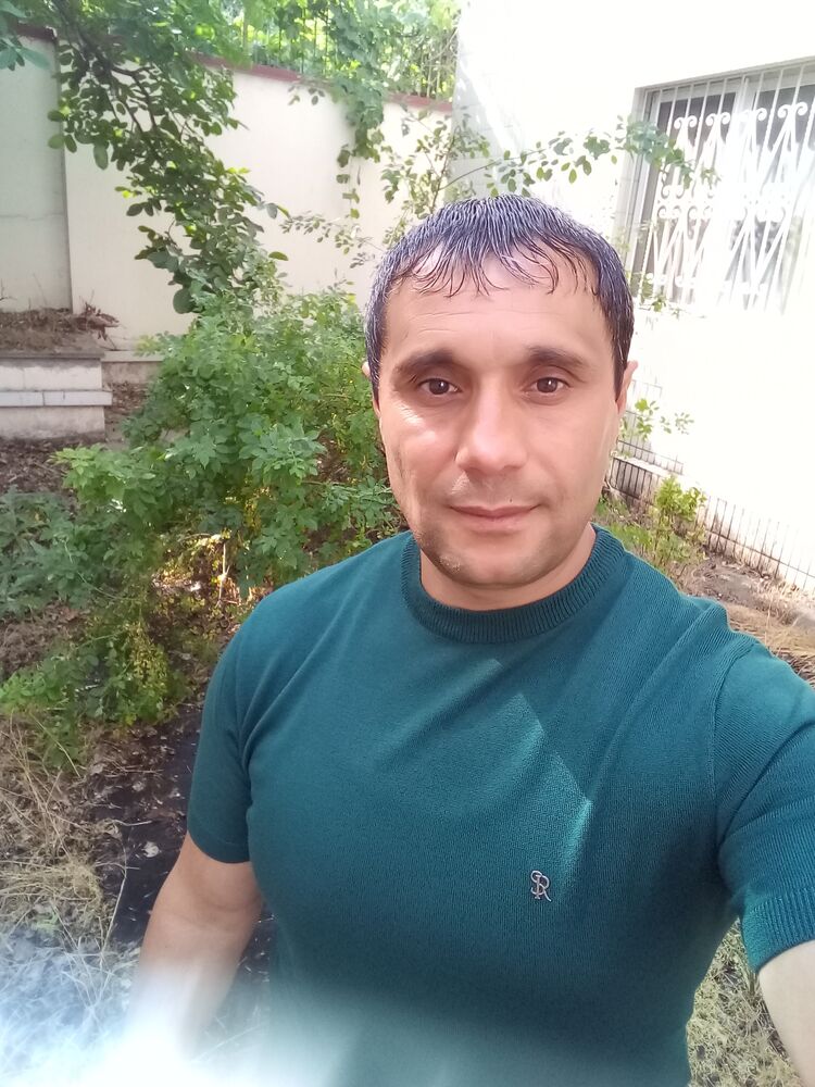  ,   Armen, 45 ,   ,   