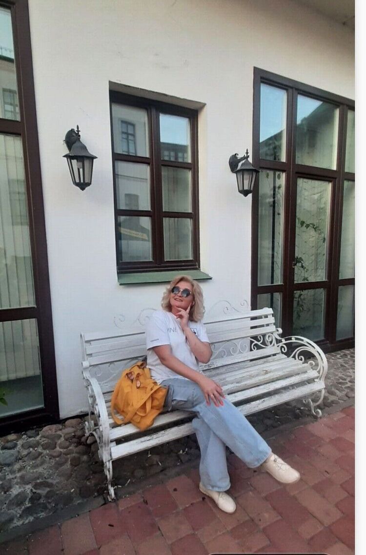  ,   Mila, 46 ,   ,   , c 