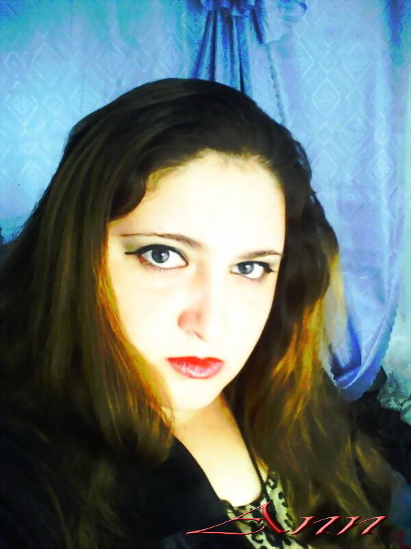  11562522  Domina, 41 ,    