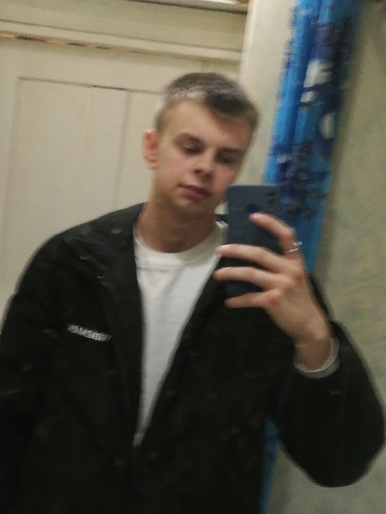  33222422  Gumazik, 23 ,    