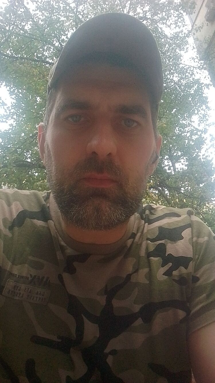  46294692   , 40 ,    