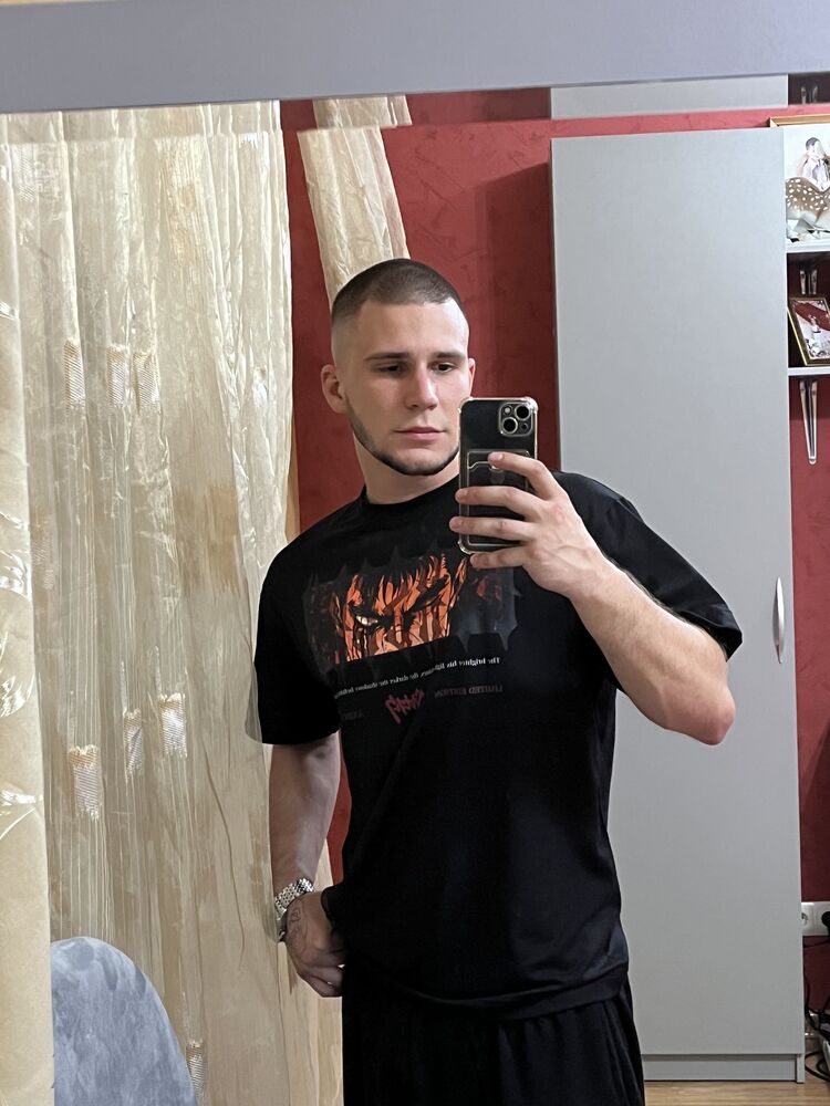  46988952  Zhenya, 24 ,    