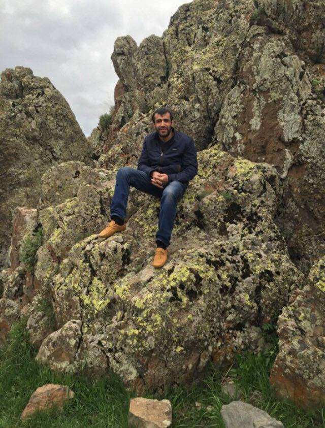  ,   Vahan, 37 ,   ,   