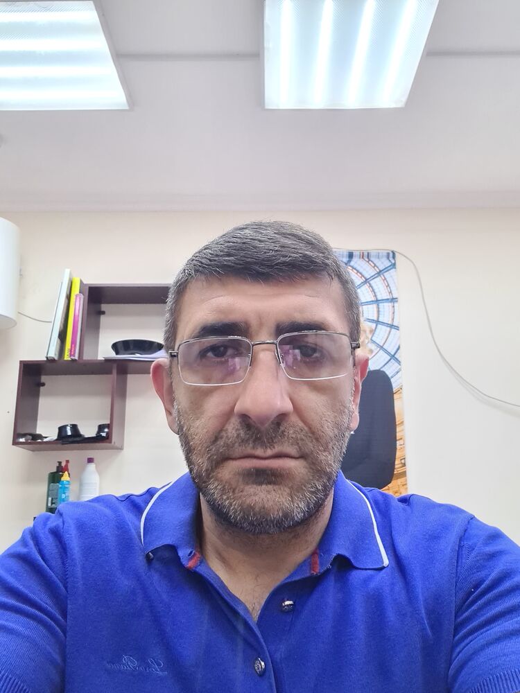  ,   Toni, 42 ,   ,   