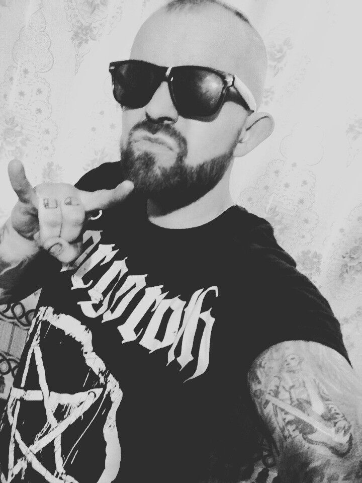  18287282  Artem, 33 ,    