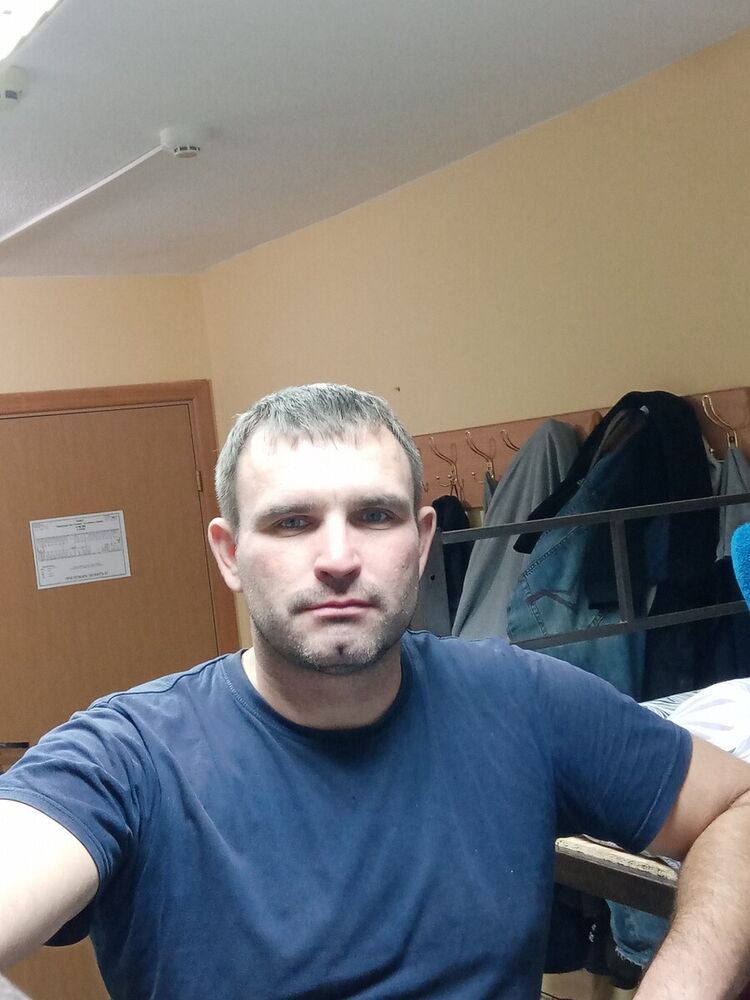  21691652  Walera, 47 ,    