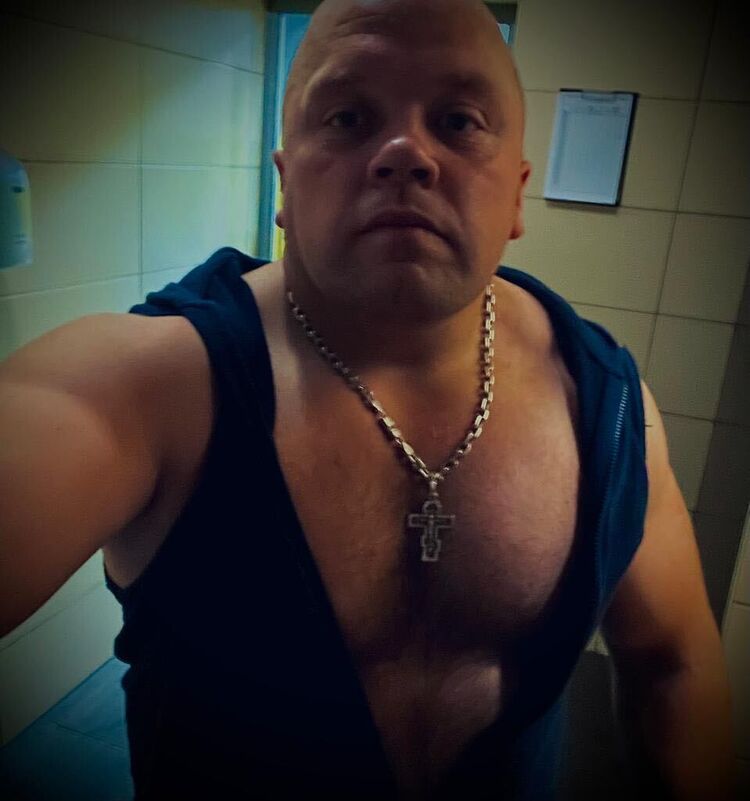  46993372  , 35 ,    