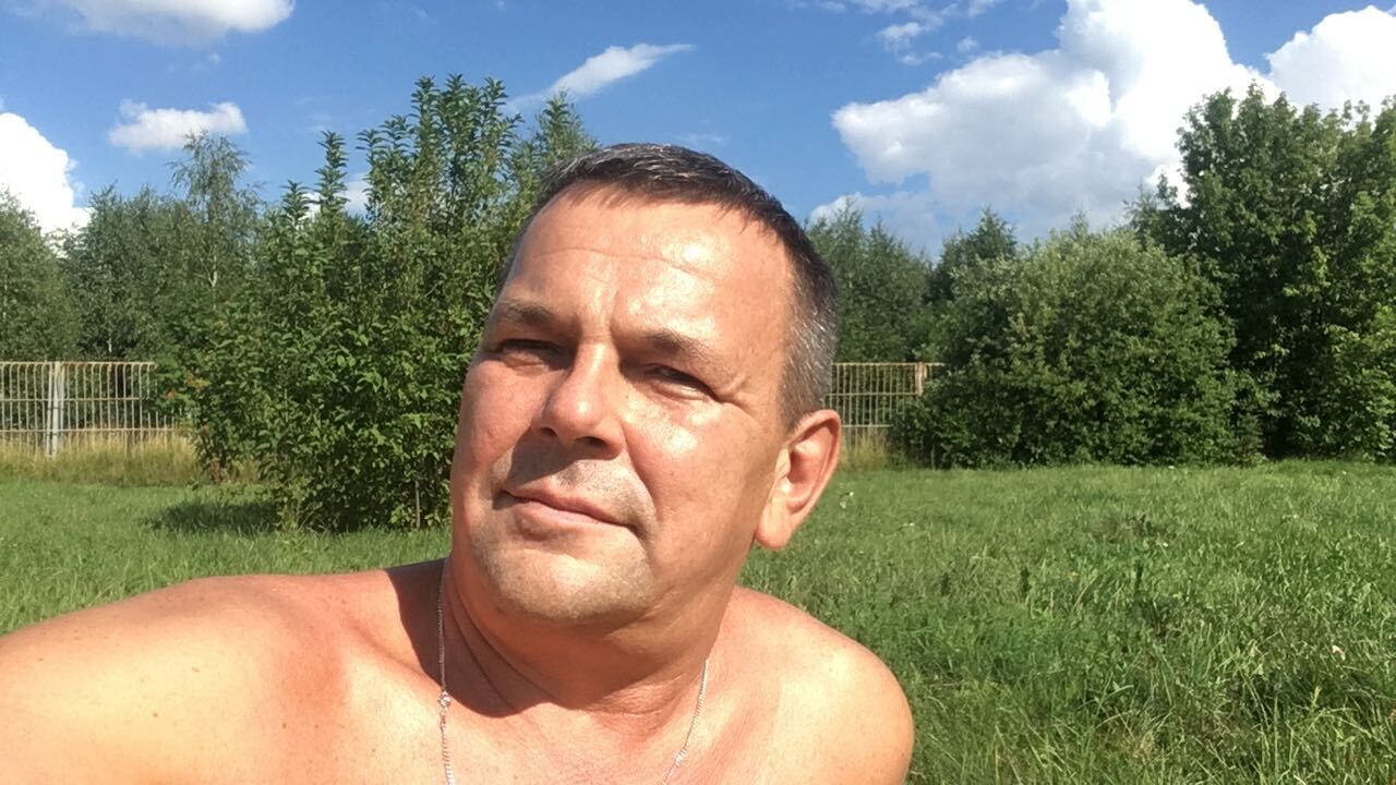  46843552  Alexander, 62 ,    