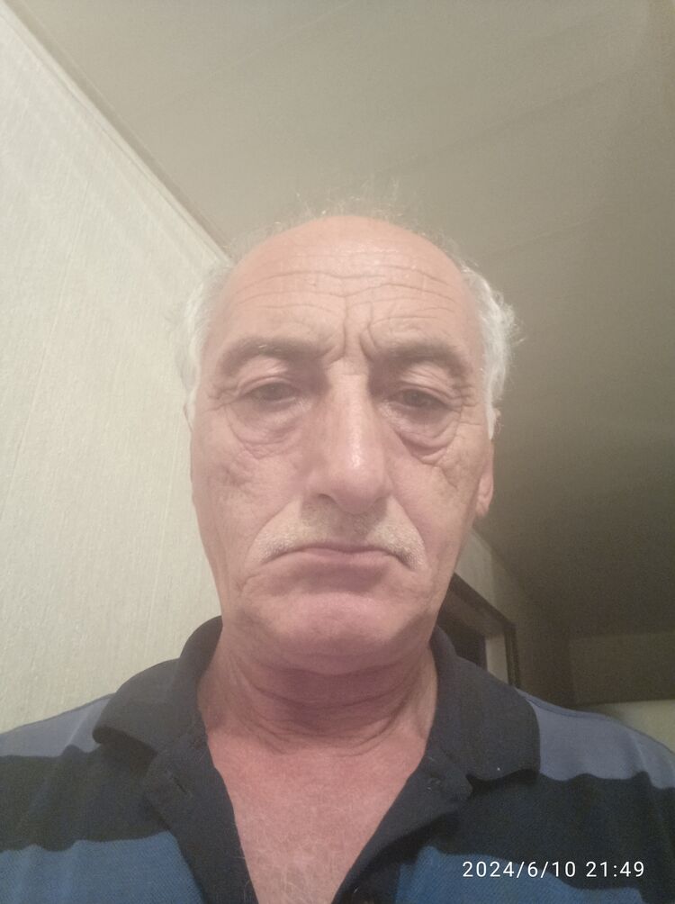  43824842  , 61 ,    